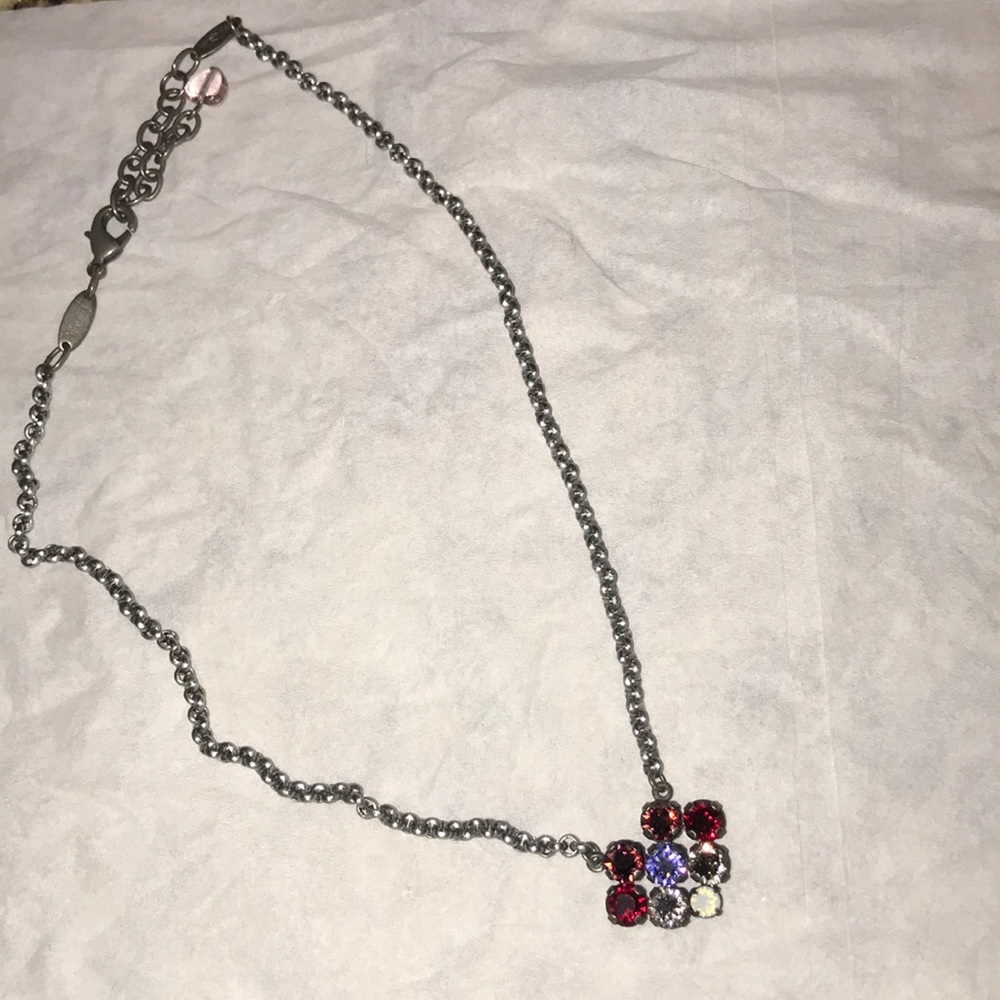 Sabika Necklace With Stone Pendant
